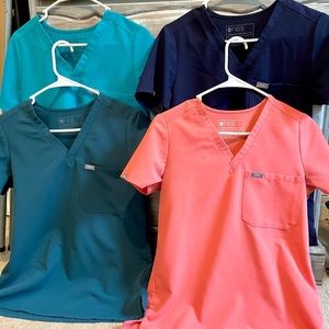 XS FIGS Catarina One-Pocket Scrub Tops